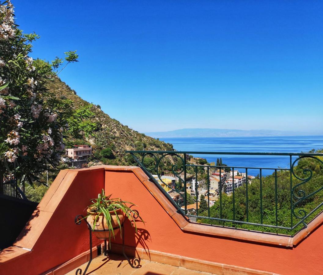 Villa Vittorio - Splendid panoramic sea view terrace Taormina Esterno foto