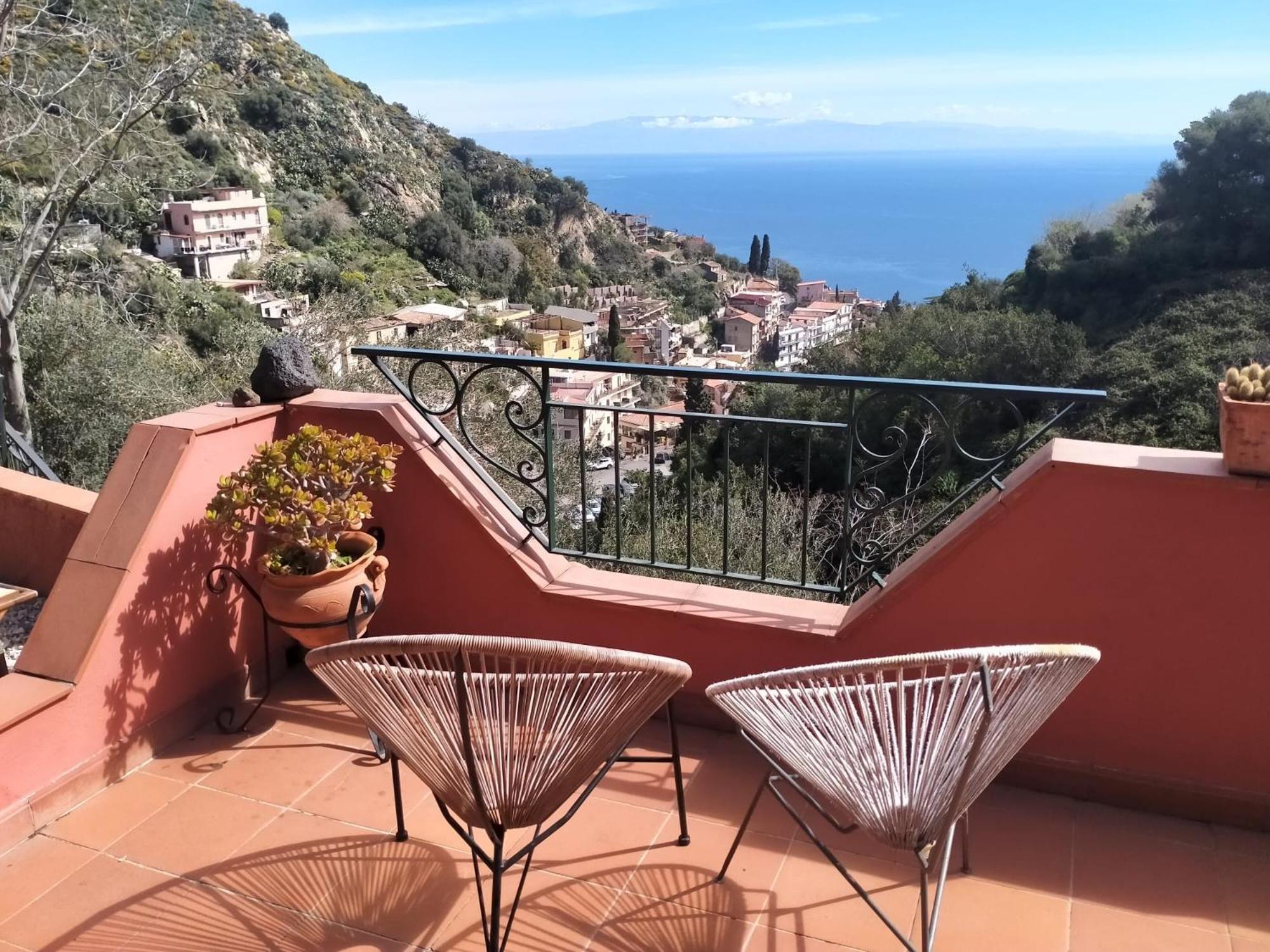 Villa Vittorio - Splendid panoramic sea view terrace Taormina Esterno foto